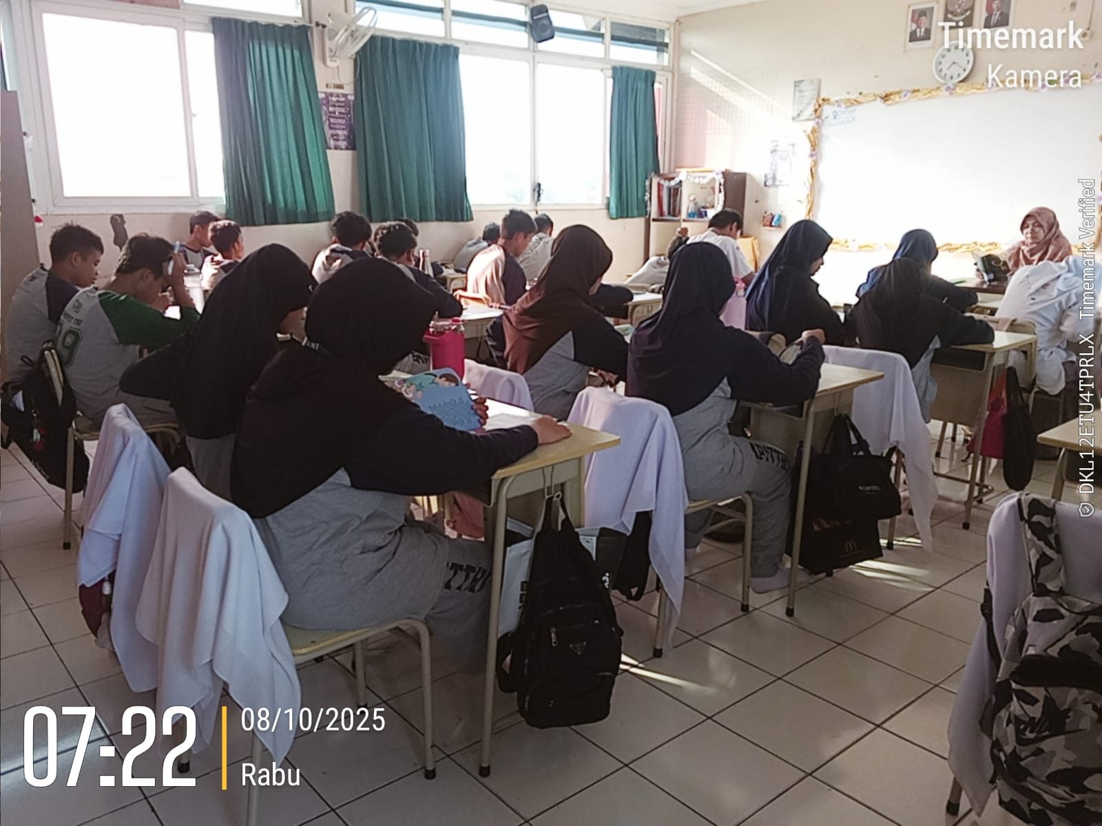 LIVOS Talk SMPIT THI 2025
